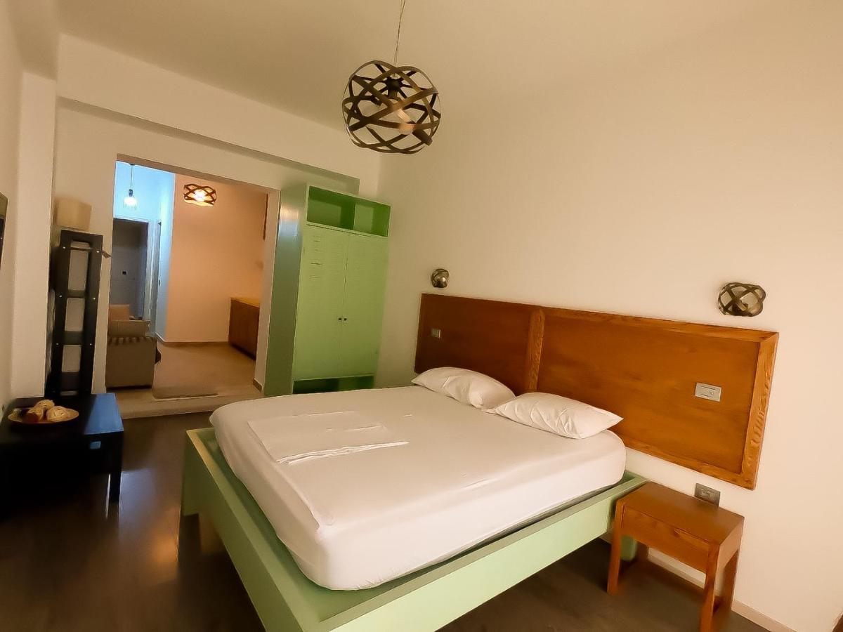Guesthouse 1932 Himare Eksteriør bilde