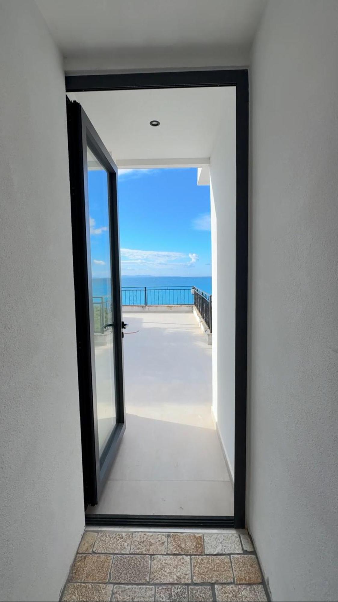 Guesthouse 1932 Himare Eksteriør bilde