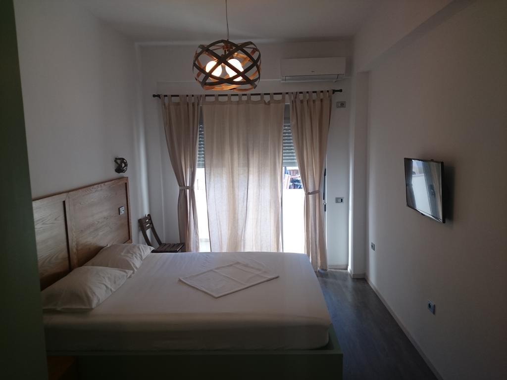 Guesthouse 1932 Himare Eksteriør bilde