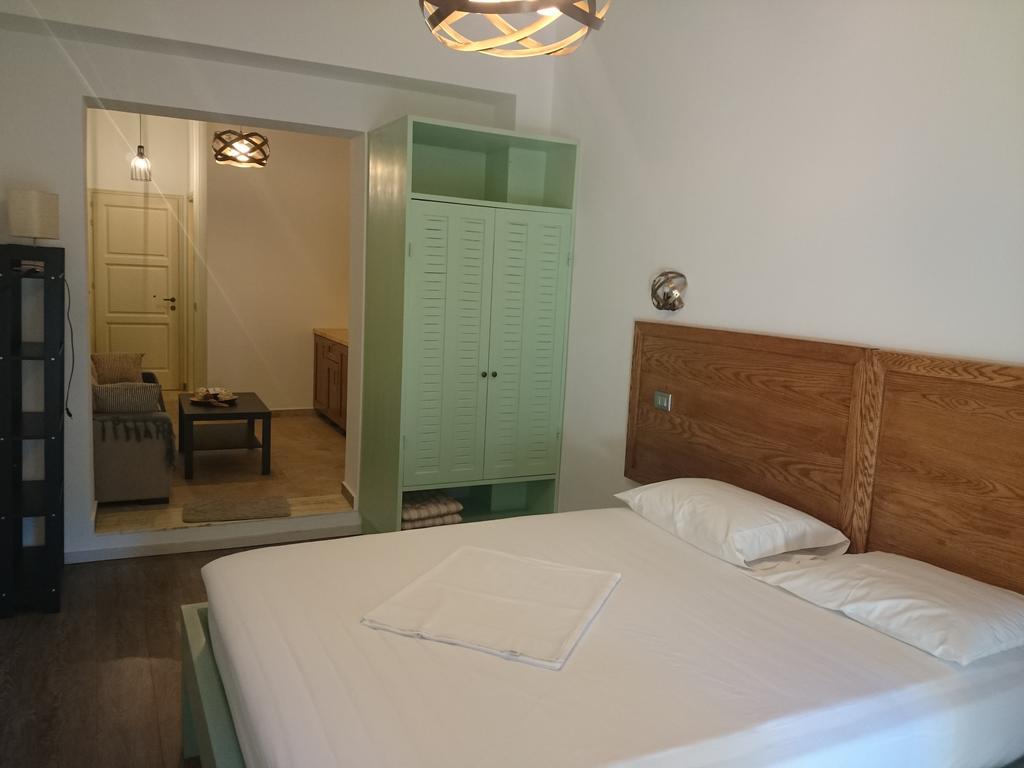 Guesthouse 1932 Himare Eksteriør bilde