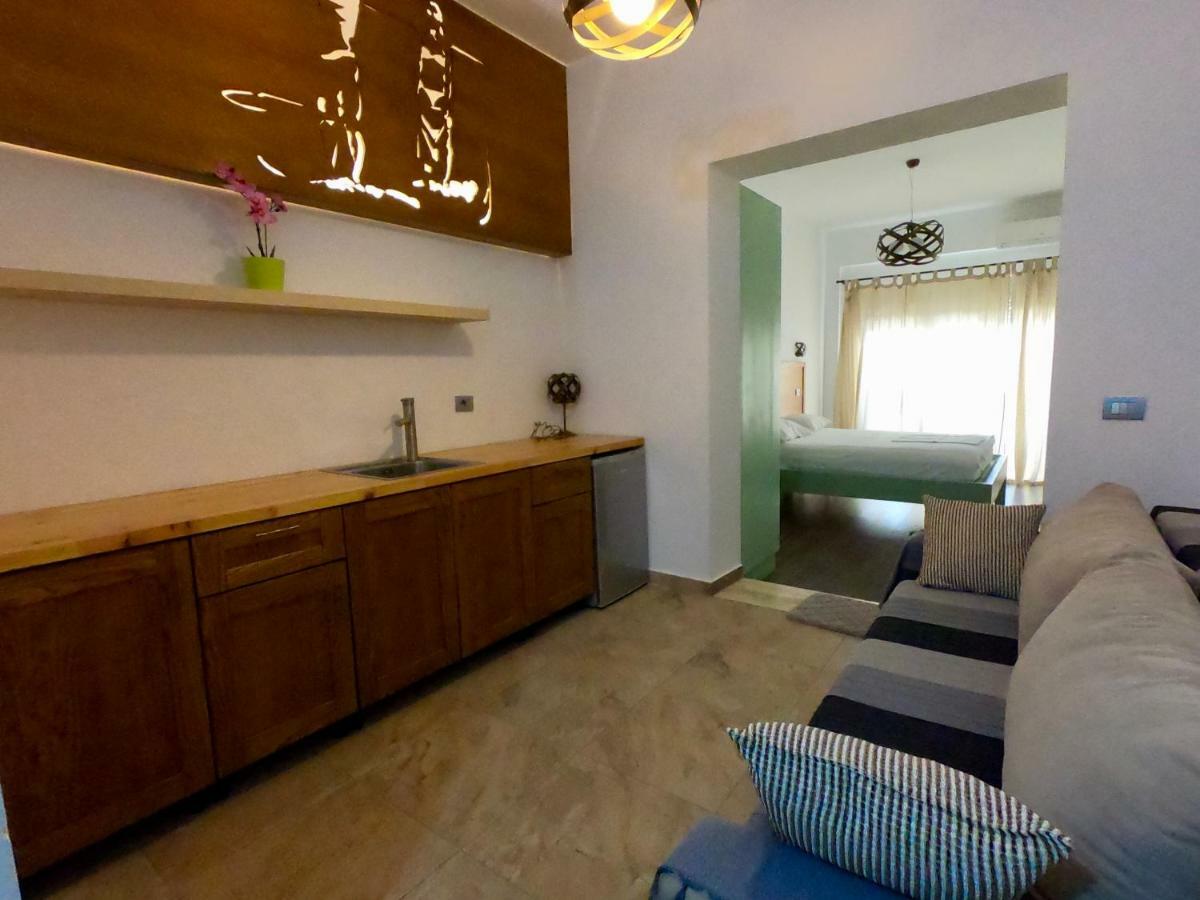 Guesthouse 1932 Himare Eksteriør bilde