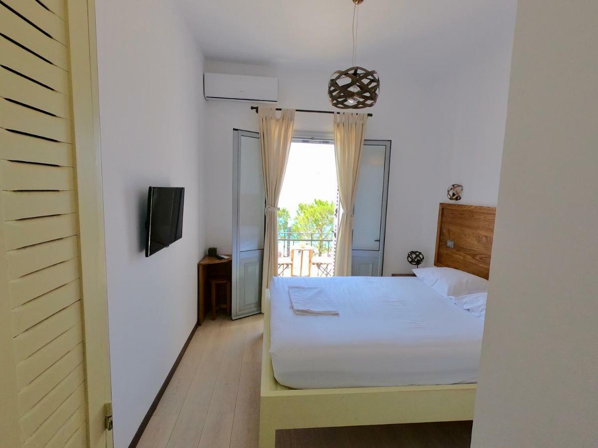 Guesthouse 1932 Himare Eksteriør bilde